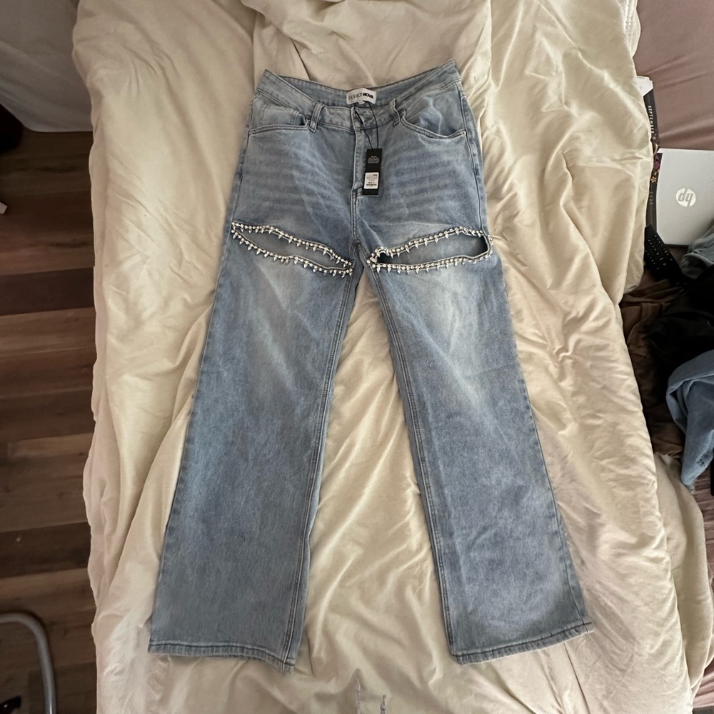 Fashion nova NWT Stylish Light Blue Jeans with Chain Detail